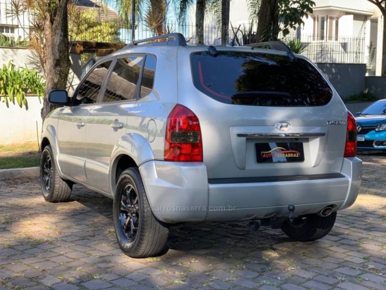 HYUNDAI - TUCSON - 2012/2013 - Prata - R$ 48.900,00