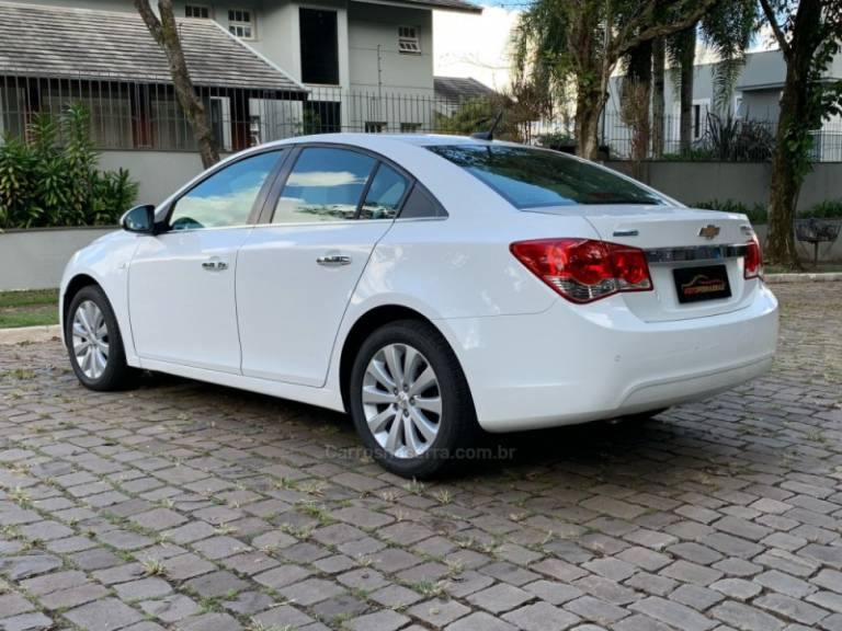 CHEVROLET - CRUZE - 2012/2012 - Branca - R$ 64.900,00