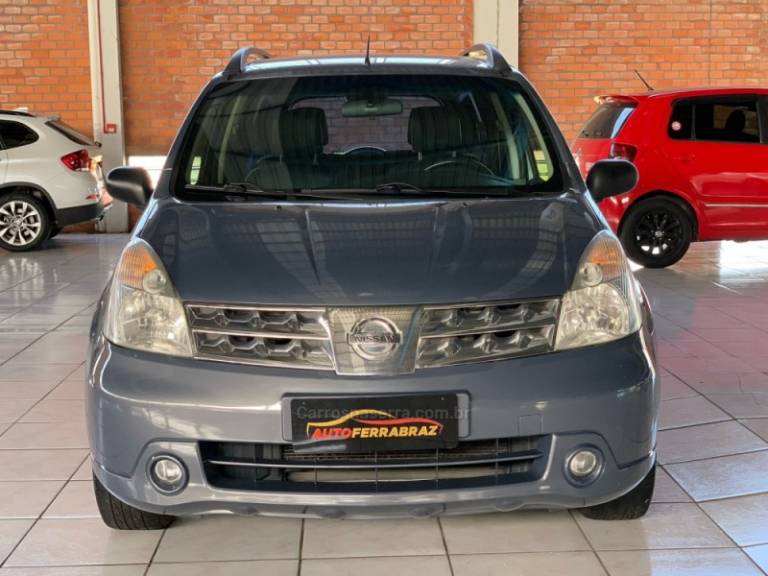 NISSAN - LIVINA - 2011/2012 - Cinza - R$ 41.900,00