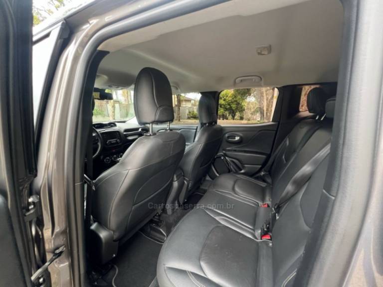 JEEP - RENEGADE - 2018/2018 - Cinza - R$ 96.900,00