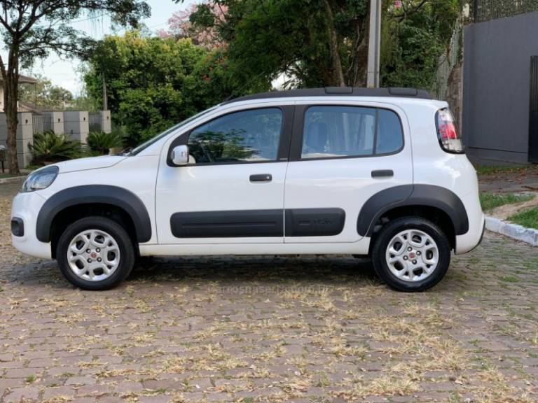 FIAT - UNO - 2016/2016 - Branca - Sob Consulta