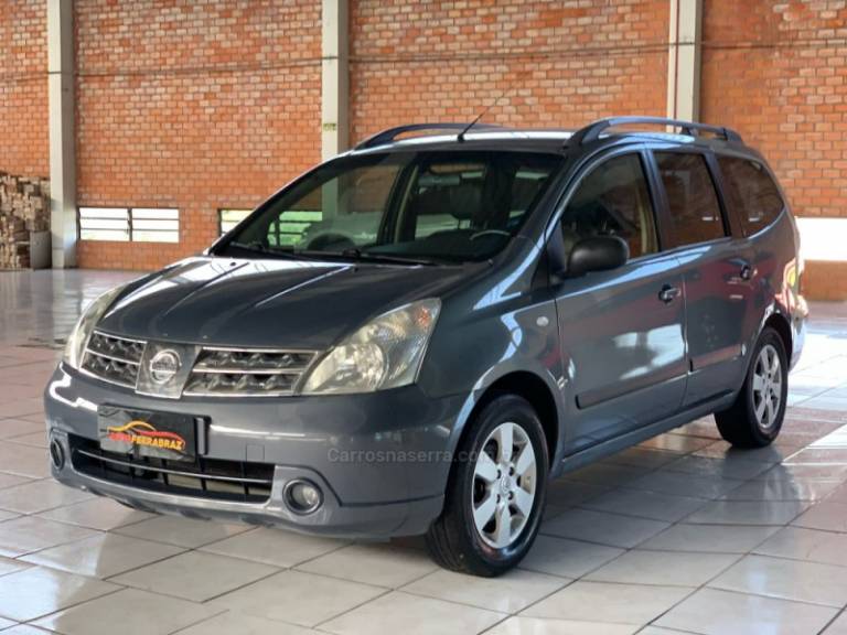 NISSAN - LIVINA - 2011/2012 - Cinza - R$ 41.900,00