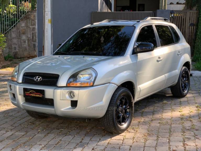 HYUNDAI - TUCSON - 2012/2013 - Prata - R$ 48.900,00