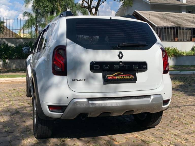 RENAULT - DUSTER - 2015/2016 - Branca - R$ 63.900,00