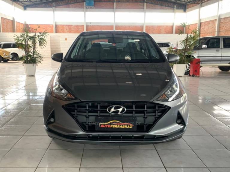 HYUNDAI - HB20S - 2022/2022 - Prata - Sob Consulta