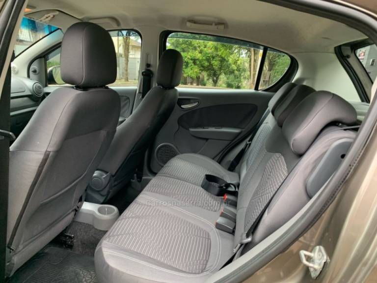 FIAT - PALIO - 2013/2013 - Prata - Sob Consulta