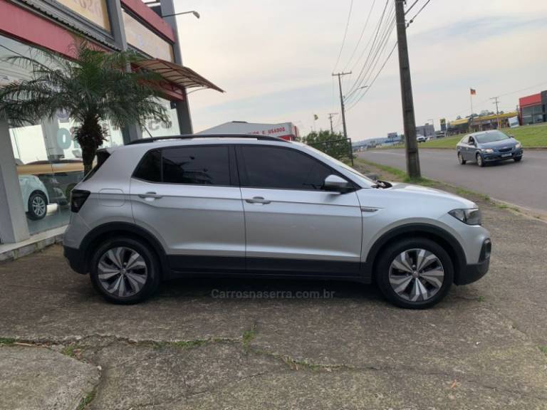 VOLKSWAGEN - T-CROSS - 2019/2020 - Prata - R$ 105.900,00